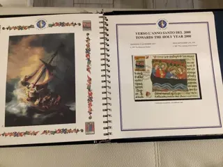 Vaticaanstad 2000 - 3 very prestigious volumes of 2000 Jubilee year with postcards, cancellations with text in Italian