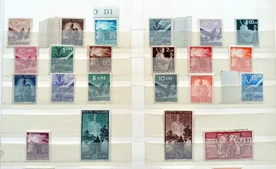 Italië 1945/1961 - Republic, very advanced collection of the period with airmail and services