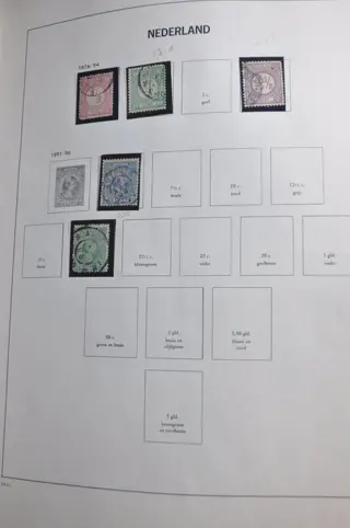 Nederland - Partij in een DAVO album en diverse stockboeken