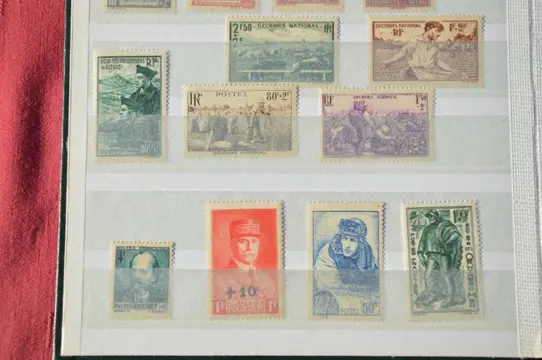 Frankrijk 1939/1948 - France , Set of MNH stamps between the years 1939 and 1948