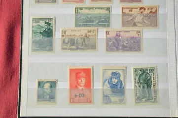 Frankrijk 1939/1948 - France , Set of MNH stamps between the years 1939 and 1948
