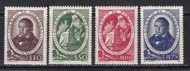 Portugal 1922/1953 - Collection of complete sets