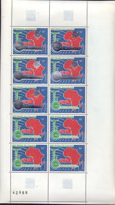 Rwanda 1965/1983 - Verzameling met ongetande blokken/reeksen en volledige velletjes Luchtpost - OBP / COB BL3-4-5-7 ONGETAND - 92/97 ONGETAND - PA1/3+1/3-Cu in velletjes van 10