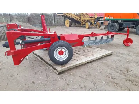 Bos compleet opgeknapte walkantfrees (bj 2025)