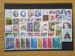 Monaco 1975/1979 - 5 complete years of stamps with souvenir sheets and pre-postmarked stamps - Yvert 1003 à 1208 sans les timbres non émis, BF 10 à 14 et 17, Préoblitérés 34 à 65