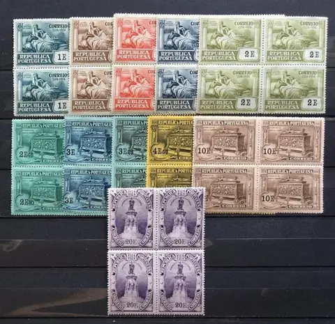 Portugal 1924 - Luís de Camões complete set in block of 4 - Mundifil 299\\329