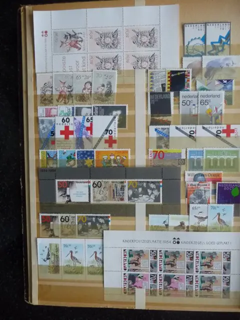 Nederland 1944/2001 - Partij in drie stockboeken
