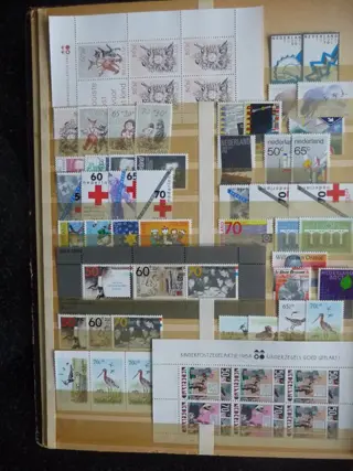 Nederland 1944/2001 - Partij in drie stockboeken