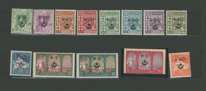 Franse kolonie 1924 - COTE +2600 - Algérie - Bel ensemble suivi Neuf dont NSC, Poste, PA, Taxes, Préos, CP... - Depuis le n°1