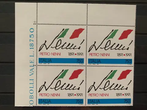 Italiaanse Republiek 1966/1992 - Selection of the period, mostly blocks of four