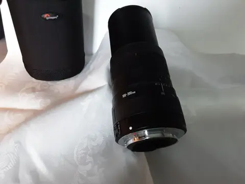 Sigma 100-300/4.5-6.7 DL