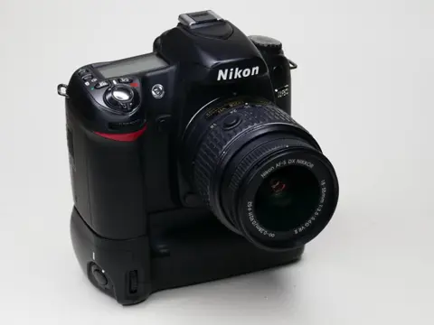 Nikon D80 + AF-S 18-55/3.5-5.6G II VR + MB-D80 Battery Grip #TOP DSLR #PRO #JUST 7498 CLICKS!
