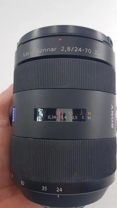 Sony, Zeiss Vario Sonnar 24-70mm f2..8 red T SSM