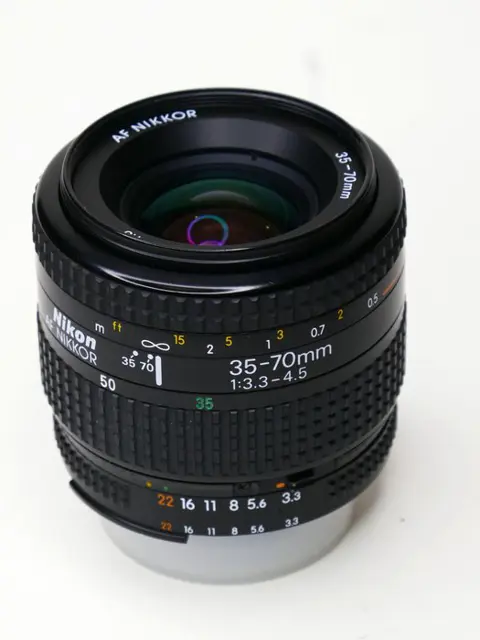Nikon Nikon Nikkor AF 35-70mm f/3.3-4.5 zoomlens