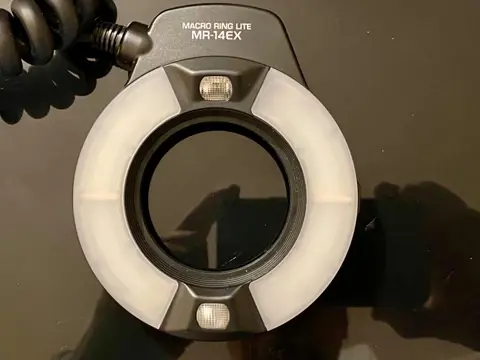 Canon Macro Ring Lite MR-14EX