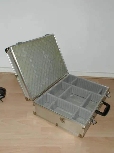 - Vintage aluminium fotokoffer
