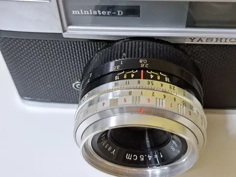 Yashica Minister-D