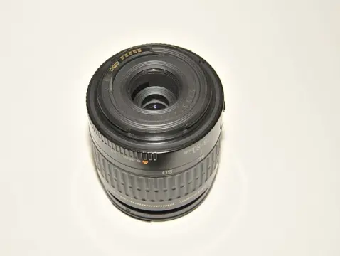 Canon EF 28-80mm 3.5-5.6 IIUltrasonic macro vanaf 0.38m