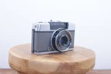 Olympus PenEE-2//Pen EE-3