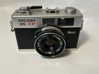 Ricoh, pentor 35ZF en Pentor copie Trip camera’s