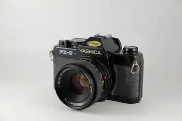 Yashica FX-3 + 1,9/50mm + 3,5-4,5/35-70mm + 4,5/75-200mm (si prega di leggere - please read!)