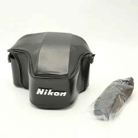 Nikon tas (CF-27) en lenskoker cL-31S (6753)