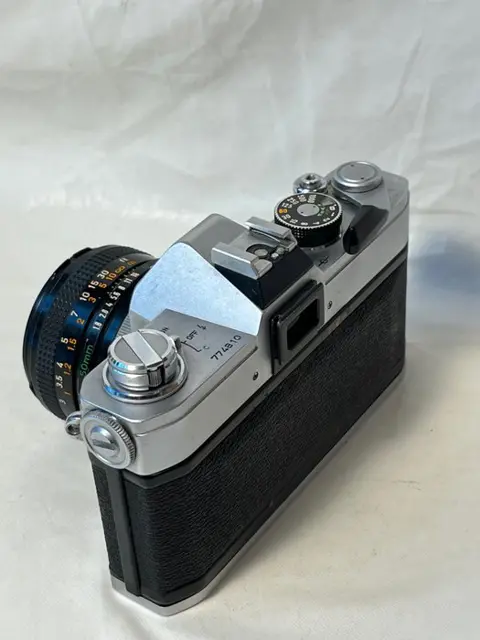 Canon FTb QL spiegelreflex camera + lens 50 mm 1.8