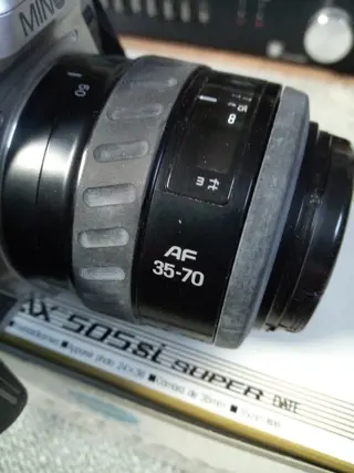 Minolta Dynax 505 si super + 35-70mm + Sigma 70-300mm + Sigma 24mm = Sigma 50mm macro