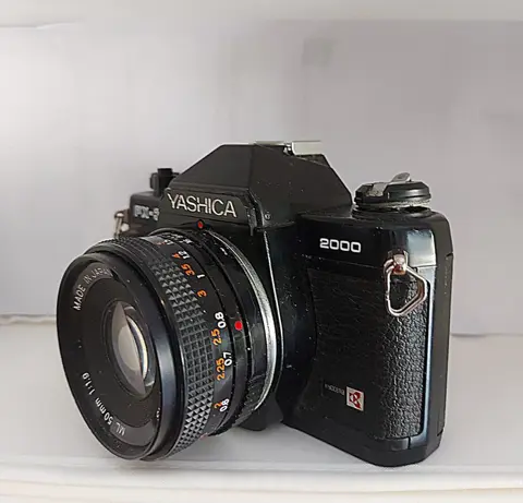 Yashica FX-3 SUPER2000 + ML 50mm F1.9