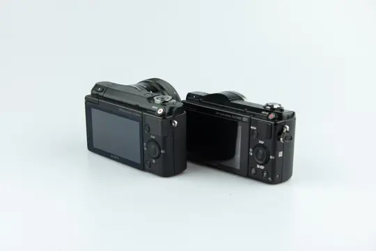 Sony Alpha 5000 en Nex-5n - 16-50mm