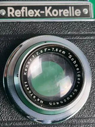 Korelle Schneider Xenar f:2,8 F =7,5cm.