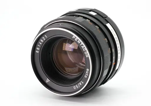 Pentacon (Oreston) 50mm 1,8 Triangle Bokeh