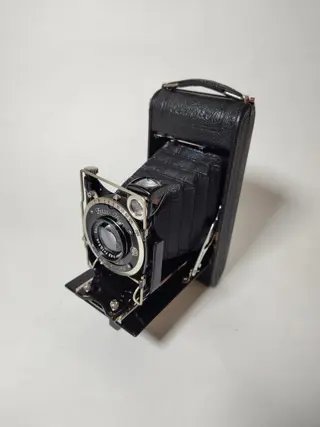 Zeiss Ikon Icarette 500/2 with Carl Zeiss Tessar 4,5/10,5cm