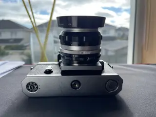 Nikon F + Nikkor-S Auto f50mm 1.4