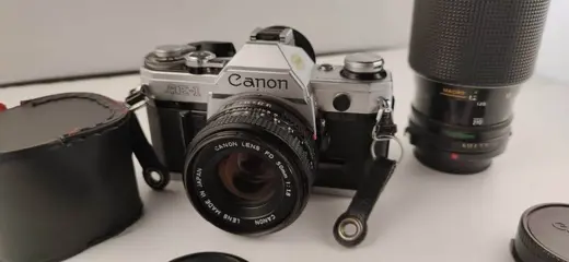 Canon AE-1 + FD 50/1.8 + FD 70-210/4.0 + Vivitar Teleconverter