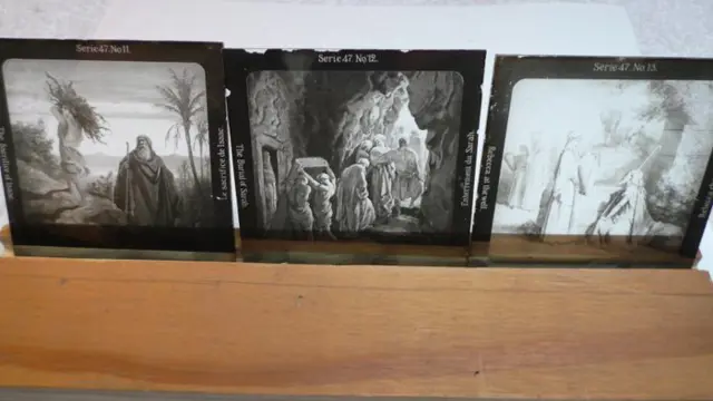 115 Glasdia's in zwartwit: "Die Bibel in Bilder" ( 8,2 x 8,2 cm)