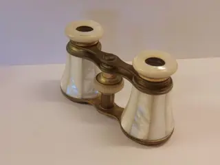 Brauckmann & Co, Hamburg um 1900 Opernglas mit Perlmut belegt und in Messing gearbeitet