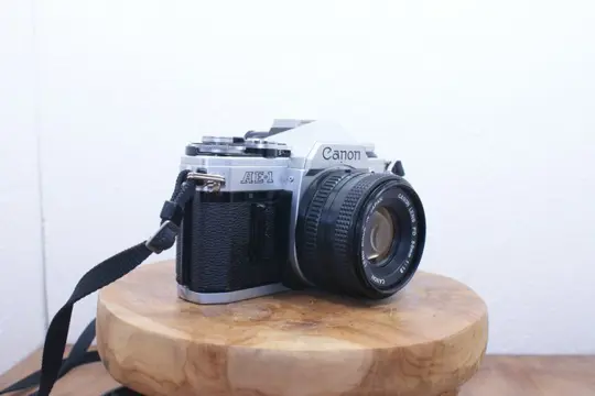 Canon AE-1 + Canon FD 50/1:1.8//FD 135 /1:3.5// Agfatronic 2A flitser