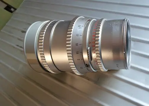 Carl Zeiss Carl Zeiss Sonnar 1:4 / 150 mm Brennweite silver