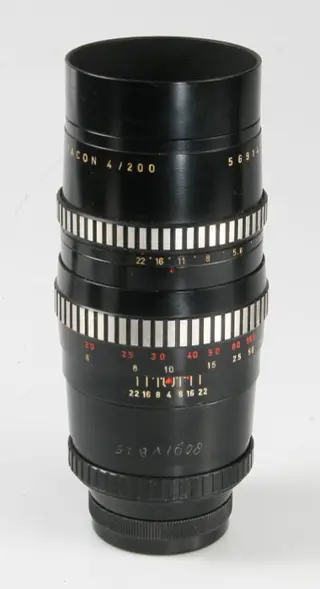 Pentacon 2.8/135 mm + Pentacon 4/200 mm