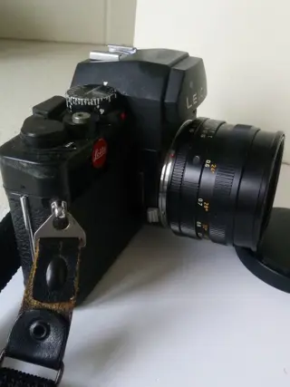 Leica, Leitz R3 Mot Electronic+ Leitz Canada Summicron - R- 1:2/50mm + Acc