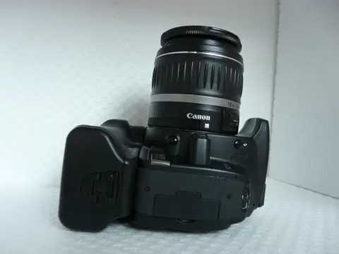 Canon EOS 400D + BG-E3 + EF-S 18-55