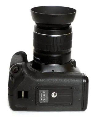 Canon EOS 550d met Canon EF-s 18-55mm IS SET