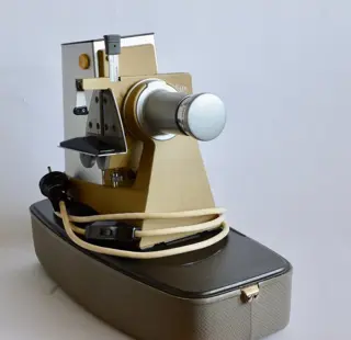 Leitz Leitz Prado "S" met Dimaron 10 cm/1 : 2,8.