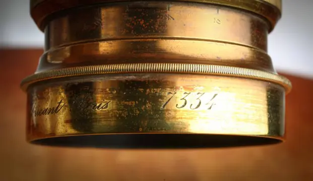 Objectif laitonJ. Zion Opt.Paris Anastigmatique 1:7,7N°7F. 340 mm