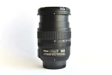 Nikon AF-S Nikkor 18-70mm f/3.5-4.5G ED IF SWM Aspherical