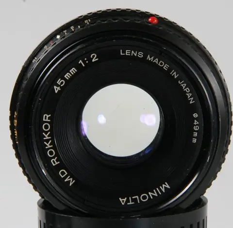 Minolta - MD Rokkor 2.0/45 mm pancake