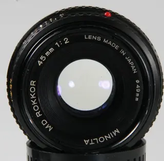 Minolta - MD Rokkor 2.0/45 mm pancake