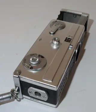 Rollei 16s - eind jaren 60 - incl. flitser