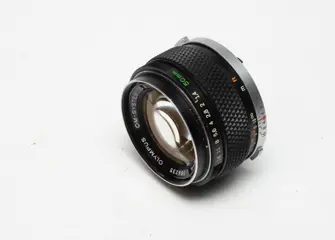 Olympus, Vivitar 2x 35-70mm 1:4 Autozoom , 1x 50mm 1.4, 1x Vivitar 135mm